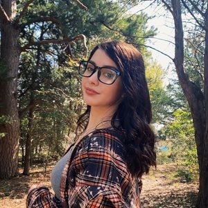 Meet your Posher, Calla